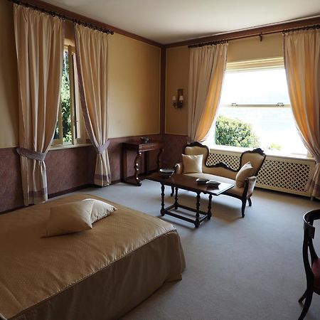 Casa Mondadori Bed & Breakfast เมอินา ภายนอก รูปภาพ