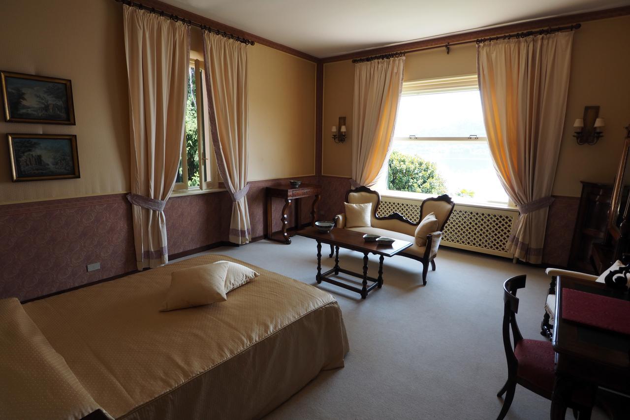 Casa Mondadori Bed & Breakfast เมอินา ภายนอก รูปภาพ