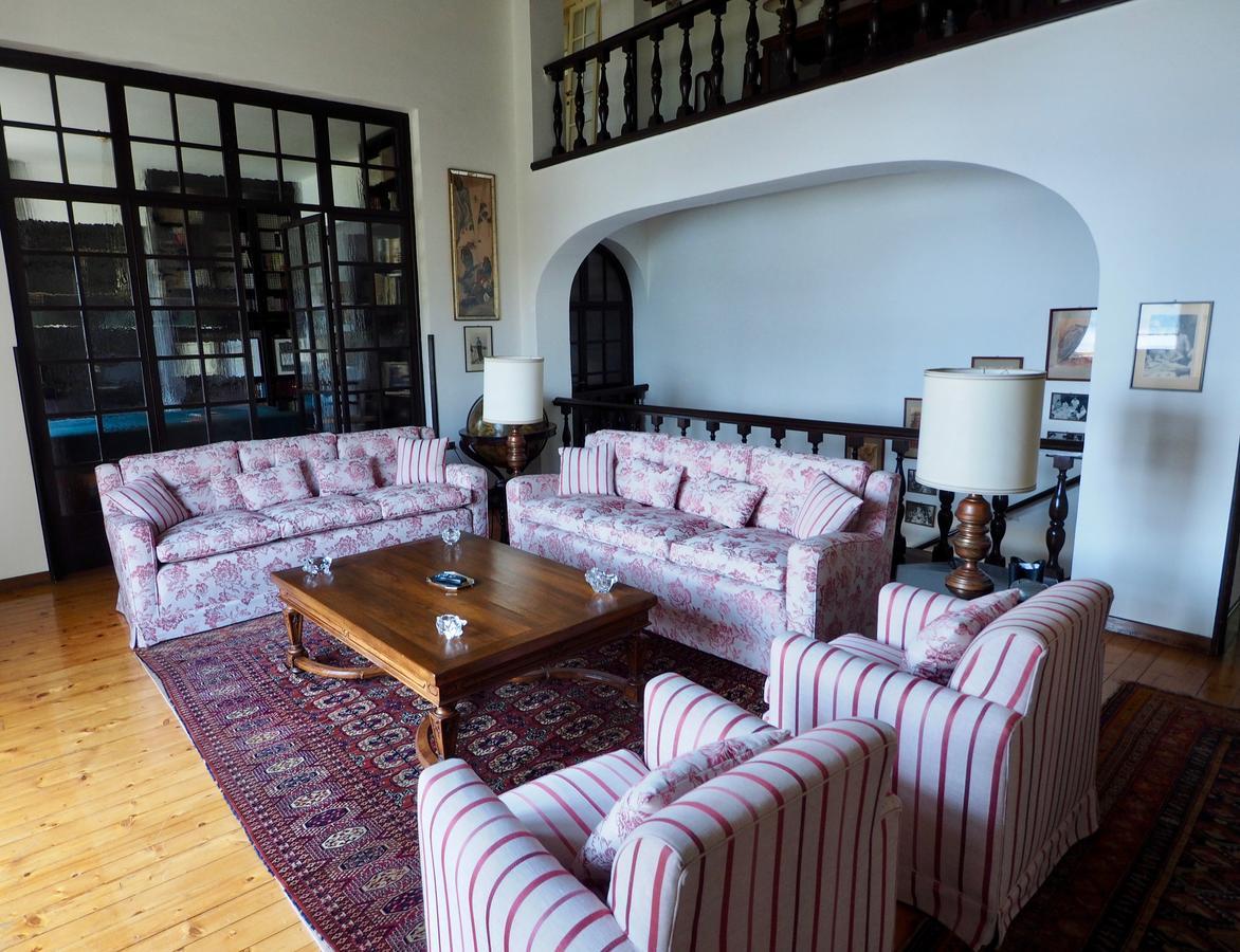 Casa Mondadori Bed & Breakfast เมอินา ภายนอก รูปภาพ