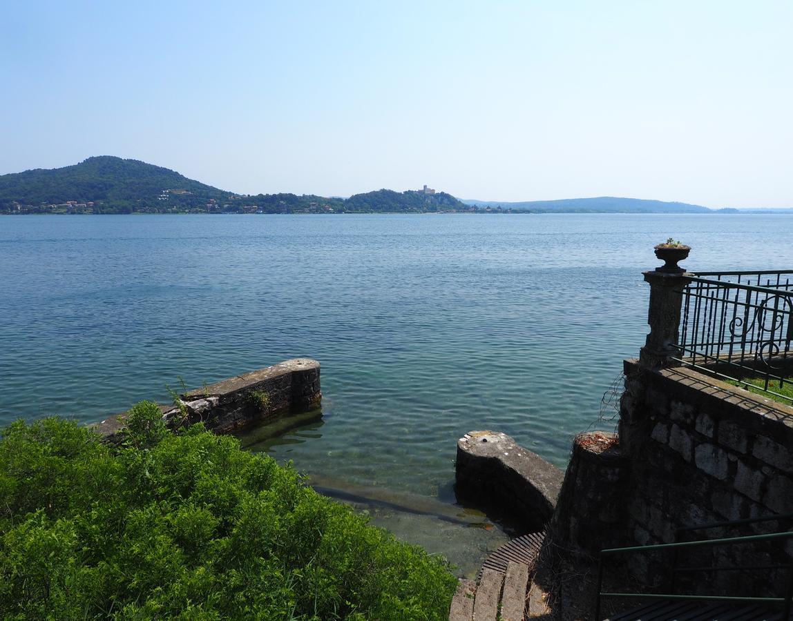 Casa Mondadori Bed & Breakfast เมอินา ภายนอก รูปภาพ