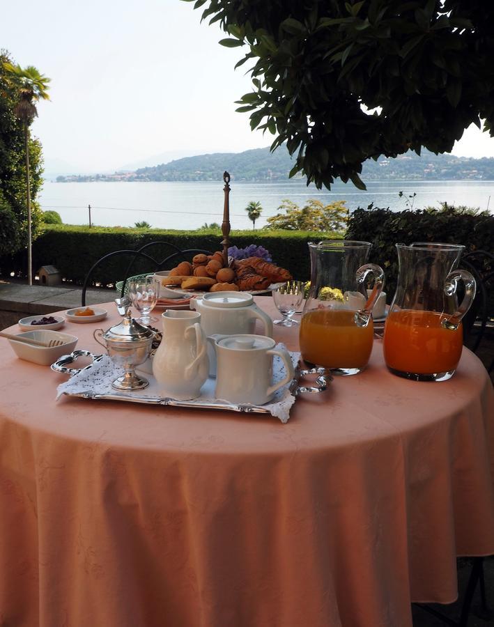 Casa Mondadori Bed & Breakfast เมอินา ภายนอก รูปภาพ